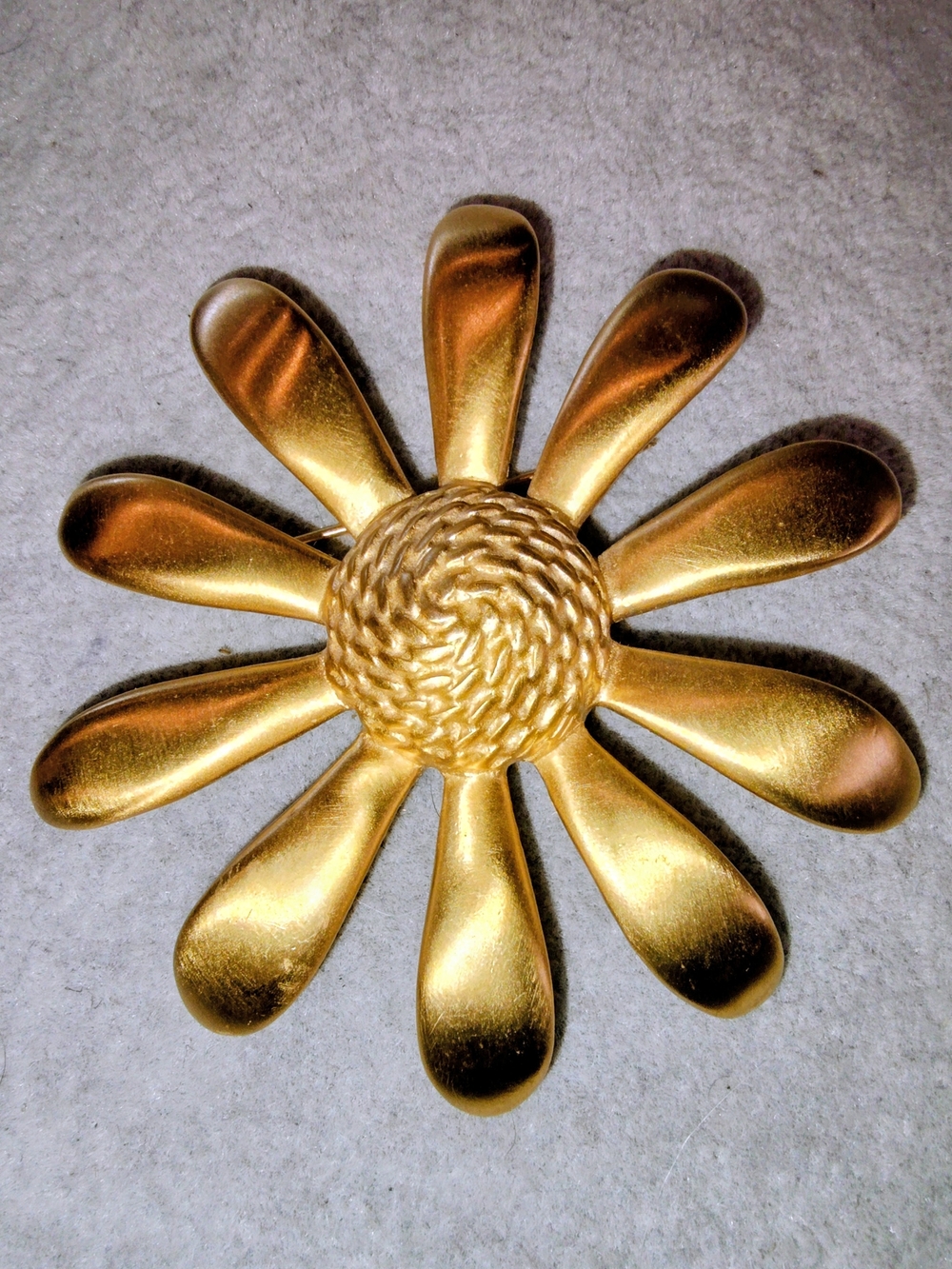 Anne Klein 1980s Gold Gilt Brushed 2.7" Daisy Brooch